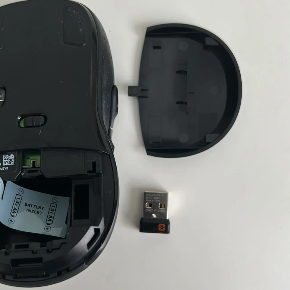 Logitech M510 Wireless Ergonomic Mouse + K400 Plus Wireless Keyboard Black